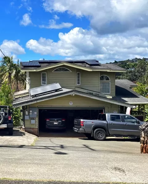 99-1220 Halawa Hts Rd, Aiea, HI 96701