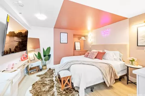 2450 Prince Edward St #204A, Honolulu, HI 96815