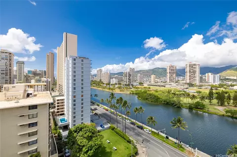 445 Seaside Ave #1514, Honolulu, HI 96815