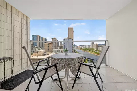 445 Seaside Ave #1602, Honolulu, HI 96815