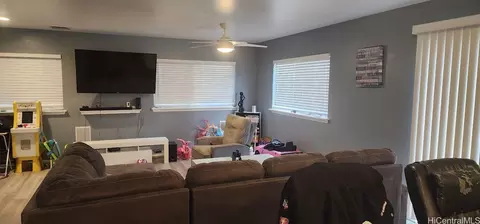 92-7049 Elele St #8, Kapolei, HI 96707