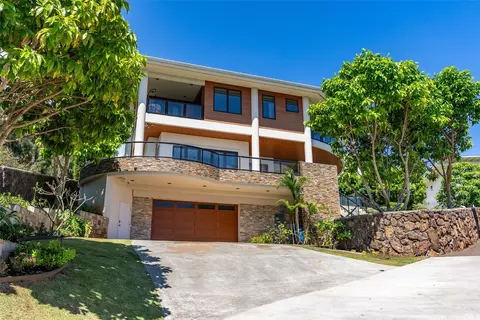 4967 Maunalani Cir #B, Honolulu, HI 96816