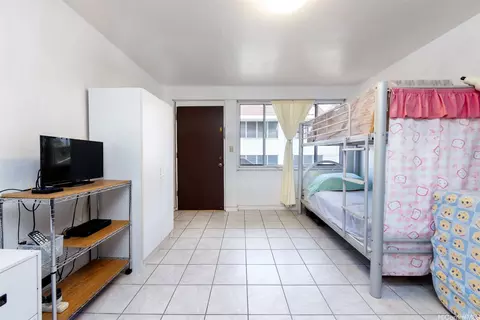 1508 Kewalo St #203A, Honolulu, HI 96822