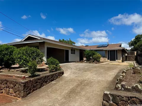 736 Puu Hina Pl, Pearl City, HI 96782