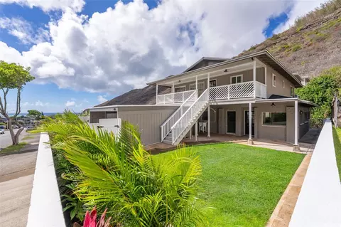 668 Kuliouou Rd, Honolulu, HI 96821