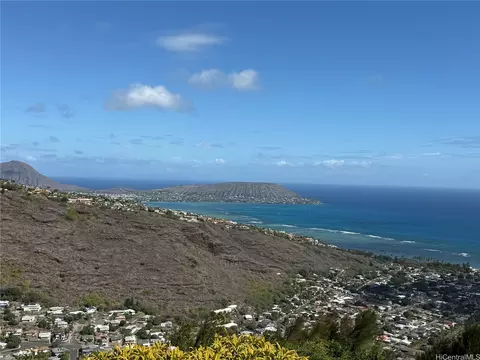 5377 Kahalakua St Kahalakua St, Honolulu, HI 96821