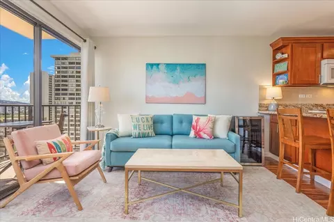 2140 Kuhio Ave #1712, Honolulu, HI 96815