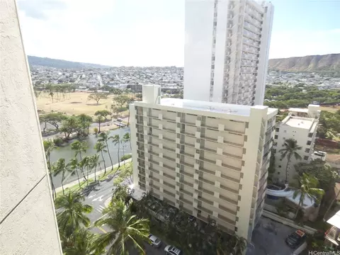 300 Wai Nani Way #II1617, Honolulu, HI 96815