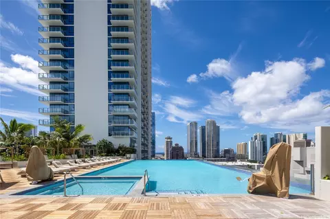 1500 Rycroft St #1100R, Honolulu, HI 96814