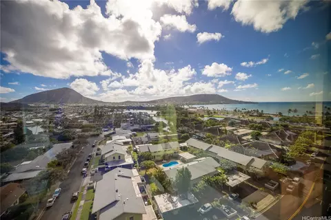 250 Kawaihae St #8D, Honolulu, HI 96825