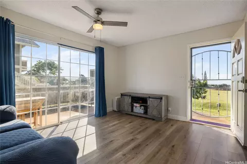 94-1394 Kulewa Loop #41D, Waipahu, HI 96797