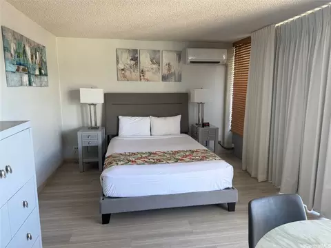 2427 Kuhio Ave #2805, Honolulu, HI 96815