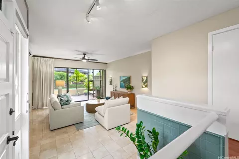 123 Maunalua Ave # -A, Honolulu, HI 96821