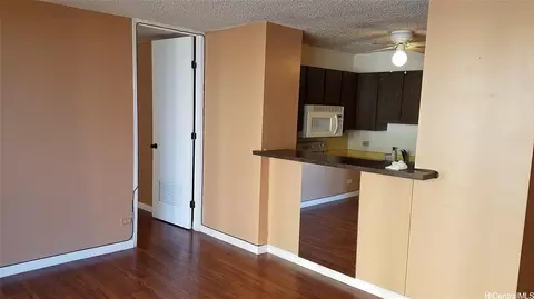 1925 Kalakaua Ave #703, Honolulu, HI 96815
