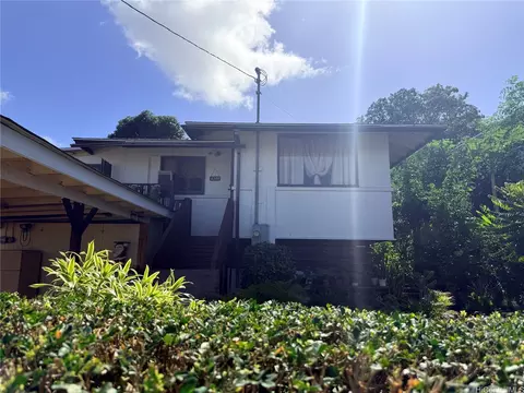 4246 Keaka Dr, Honolulu, HI 96818