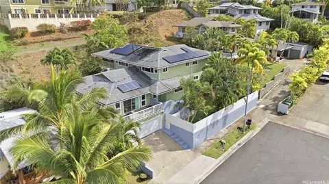 1386 Nanialii St, Kailua, HI 96734
