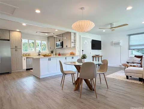 3602 Alani Dr, Honolulu, HI 96822