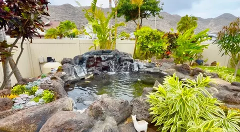 607 Kealahou St, Honolulu, HI 96825
