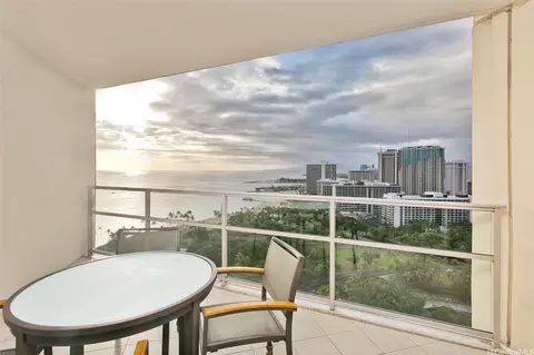 223 Saratoga Rd #2607, Honolulu, HI 96815
