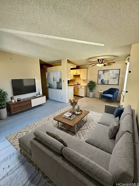 94-1036 Oli Pl #U5, Waipahu, HI 96797