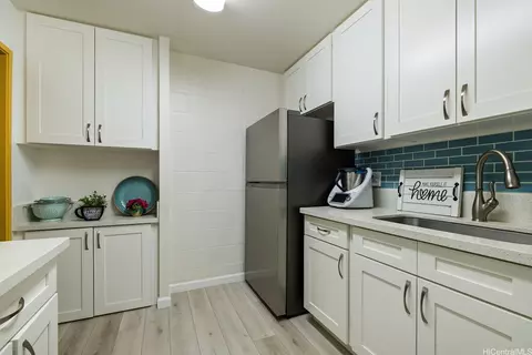 98-1030 Moanalua Rd #5-308, Aiea, HI 96701