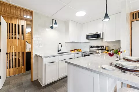 2740 Kuilei St #602, Honolulu, HI 96826