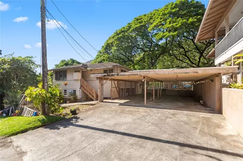 2442 10th Ave #C, Honolulu, HI 96816