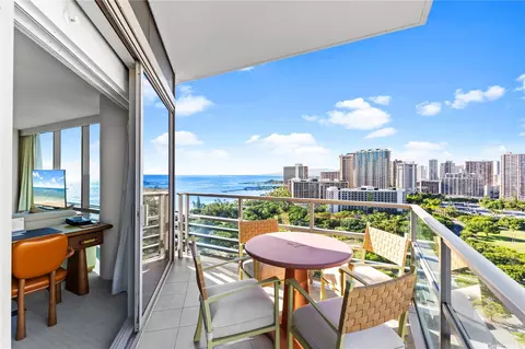 223 Saratoga Rd #2303, Honolulu, HI 96815