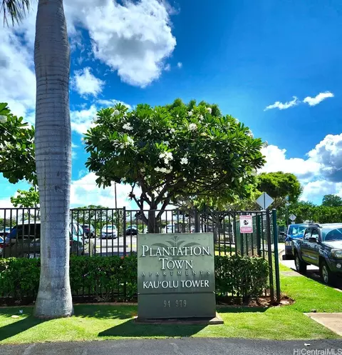 94-979 Kauolu Pl #610, Waipahu, HI 96797