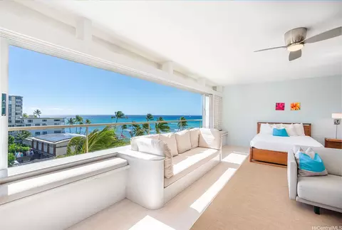 2895 Kalakua Ave #709, Honolulu, HI 96815