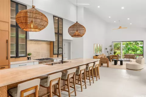 1251 Kainui Dr, Kailua, HI 96734