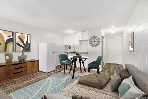 1427 Alexander St #206, Honolulu, HI 96822