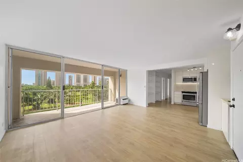 430 Keoniana St #308, Honolulu, HI 96815