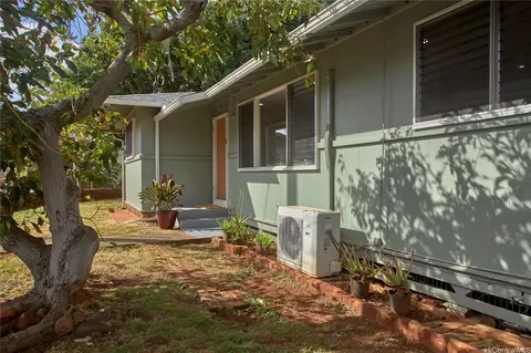 1202 Puu Poni Pl, Pearl City, HI 96782