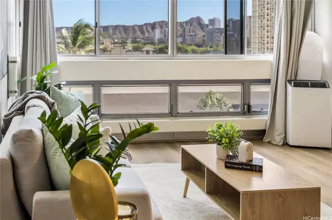 500 University Ave #736, Honolulu, HI 96826