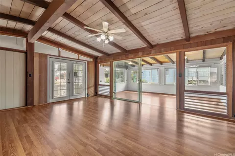 775 Hoomalimali St, Pearl City, HI 96782