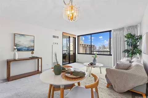 430 Lewers St #2505, Honolulu, HI 96815