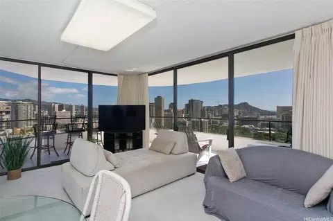 1910 Ala Moana Blvd #29D, Honolulu, HI 96815