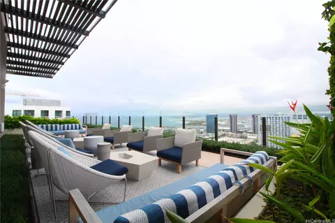 987 Queen St #3516, Honolulu, HI 96814