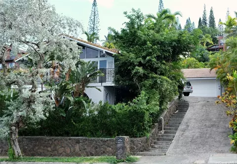 46-204 Yacht Club St, Kaneohe, HI 96744