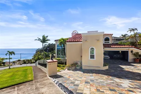 96 Moaniala Pl, Honolulu, HI 96821