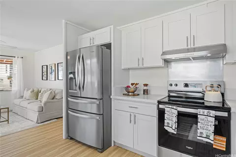 125 Milo Ln, Honolulu, HI 96813