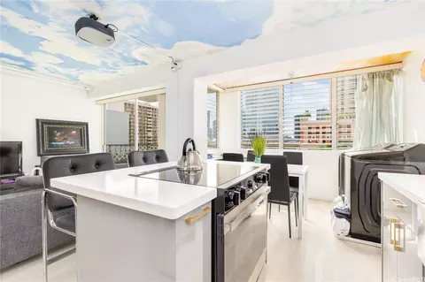 818 S King St #707, Honolulu, HI 96813