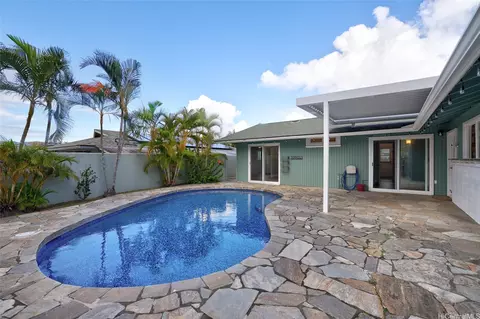 1366 Akiahala Pl, Kailua, HI 96734