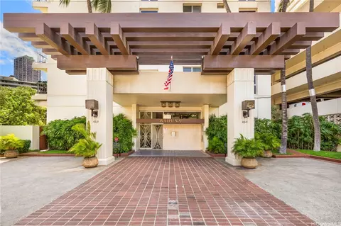 469 Ena Rd #2102, Honolulu, HI 96815