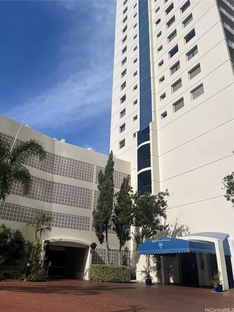 400 Hobron Ln #2815, Honolulu, HI 96815