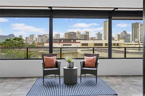 581 Kamoku St #504, Honolulu, HI 96826