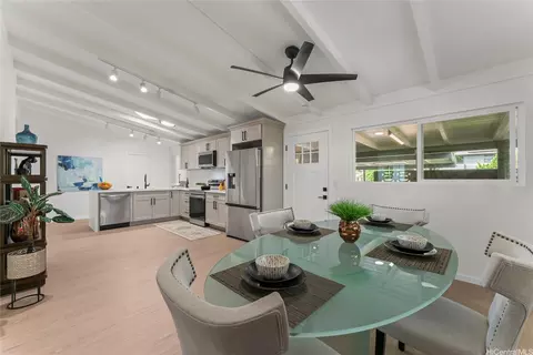 683 Hoomoana St, Pearl City, HI 96782