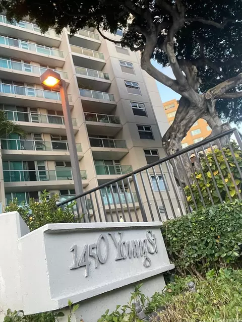 1450 Young St #302, Honolulu, HI 96814