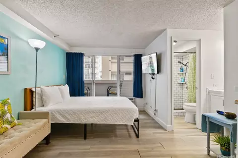 2463 Kuhio Ave #307, Honolulu, HI 96815